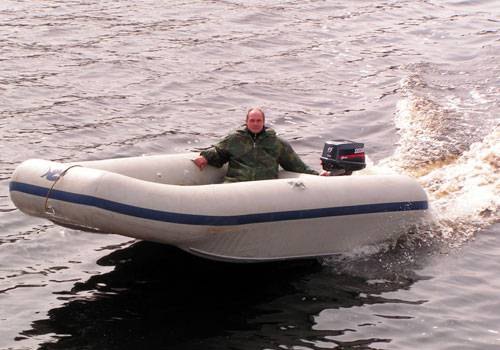 Ротан 380к – лодка или катамаран