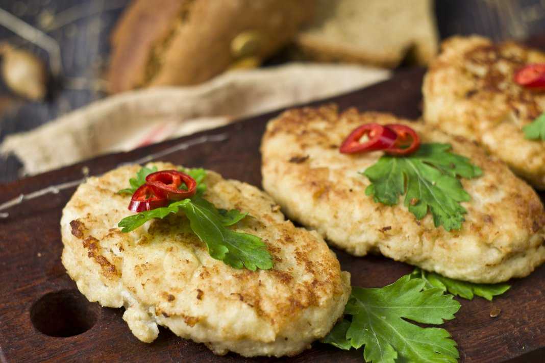 Рыбные котлеты: 6 самых вкусных рецептов