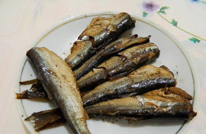 Приготовление шпрот в домашних условиях: как быстро сделать вкусную рыбу