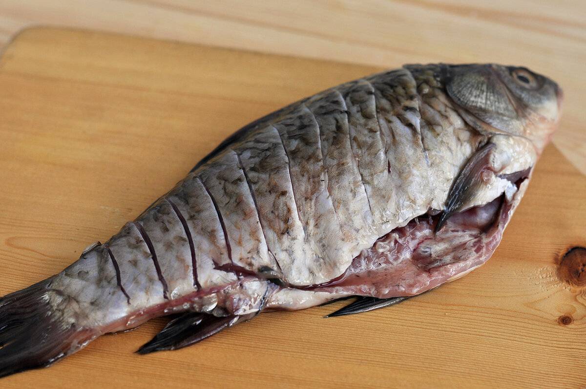 Жареный карась на сковороде - вкусные и простые рецепты