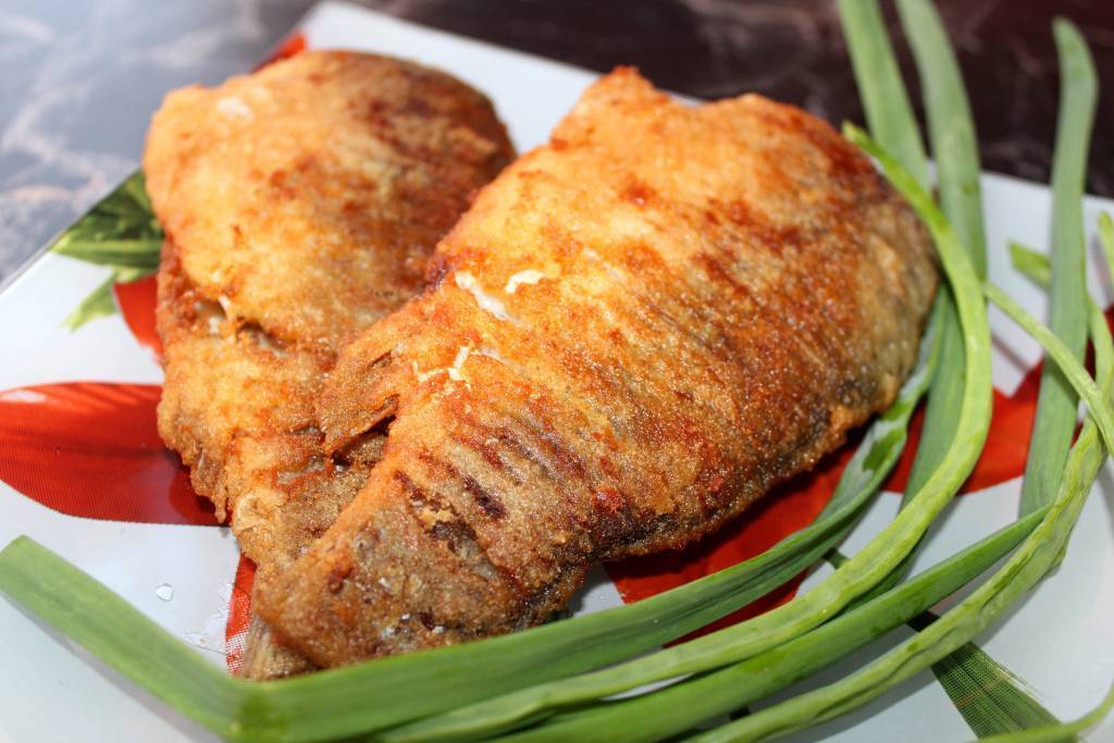Как вкусно пожарить рыбу на сковороде? рецепты приготовления жареной рыбы