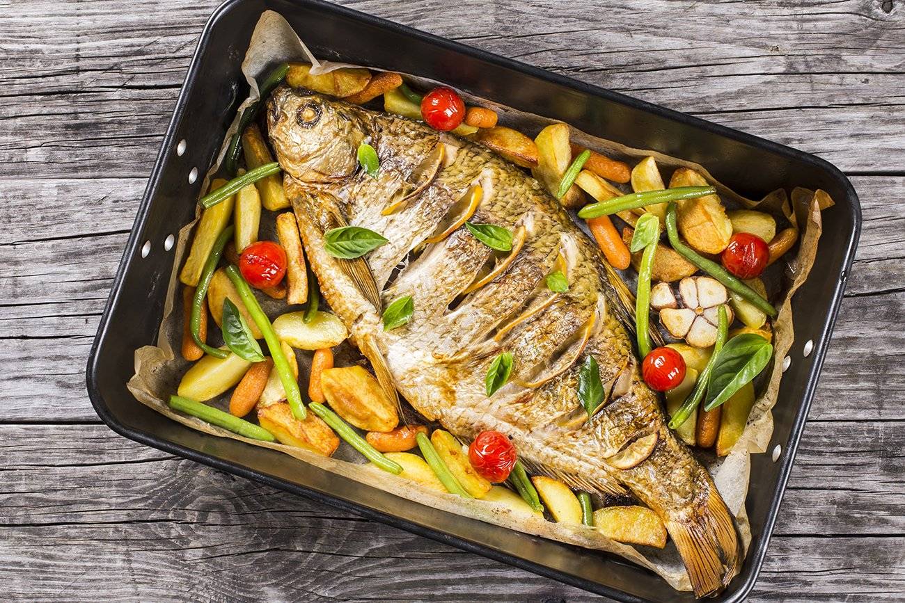 Язь в духовке – 4 вкусных рецепта