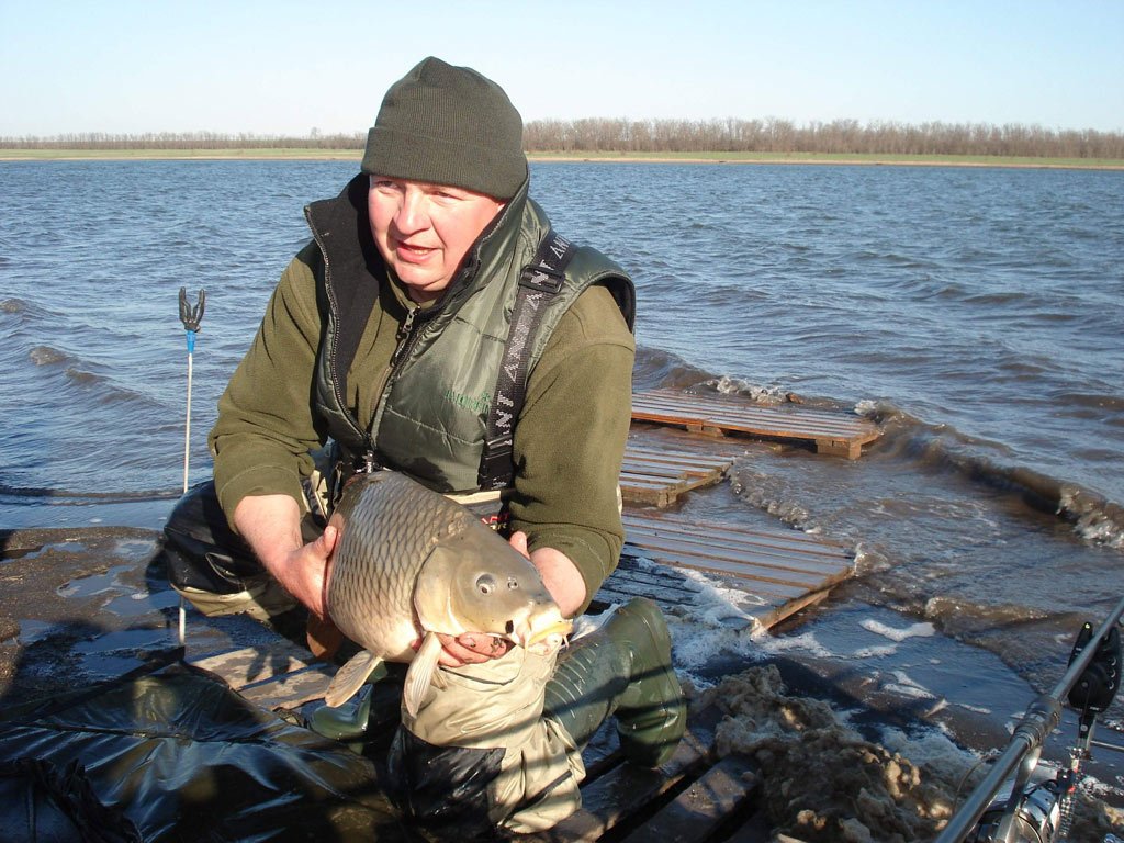 Ловля карпа ранней весной видео в украине – рыбалка онлайн