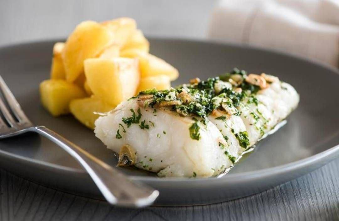 Треска с ананасами