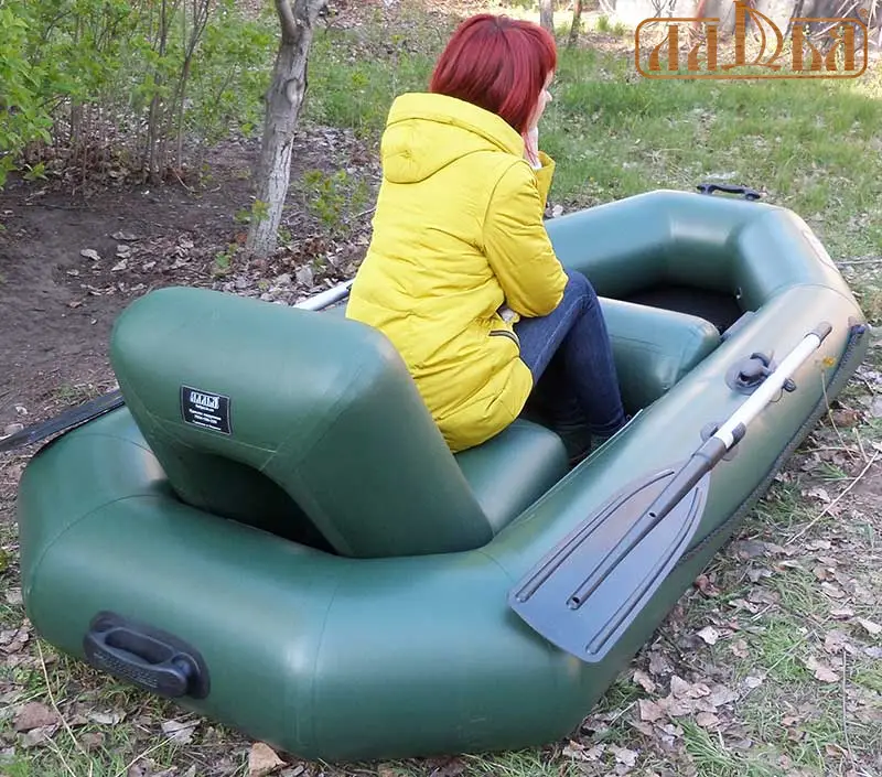 Комфортное кресло для надувной лодки