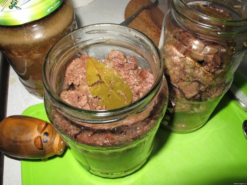 Кака приготовить консервы из речной рыбы в духовке?