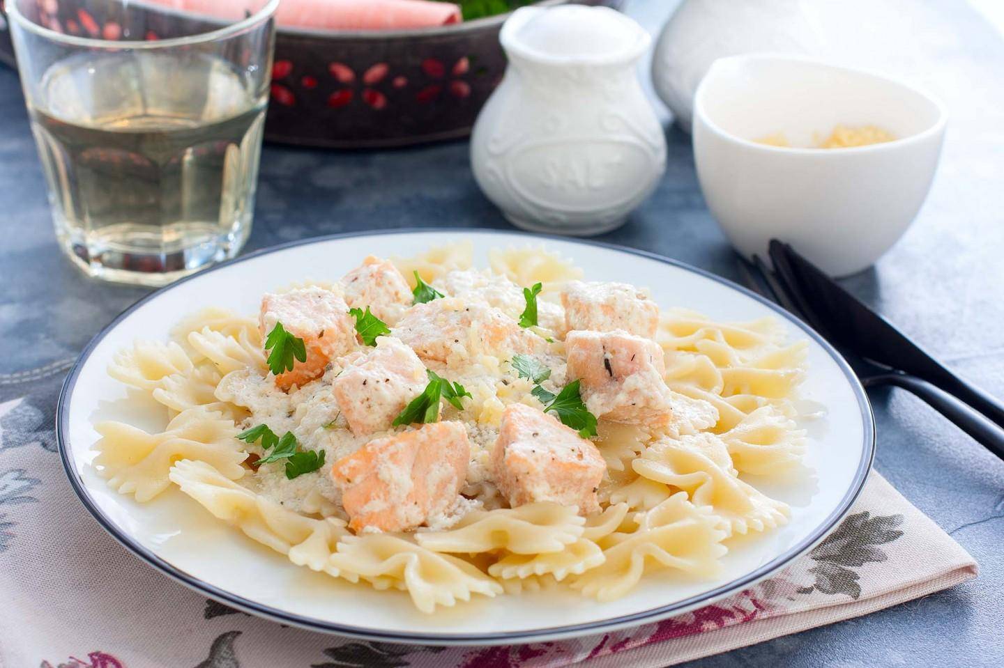 Чем отличается паста от макарон,  макароны с красной рыбой, мой рецепт