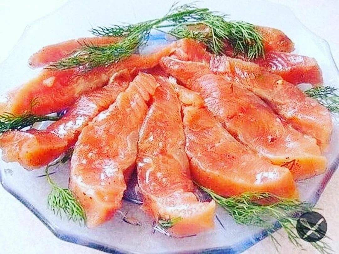 Как солить красную рыбу горбушу под семгу в домашних условиях вкусно и просто – 9 лучших рецептов