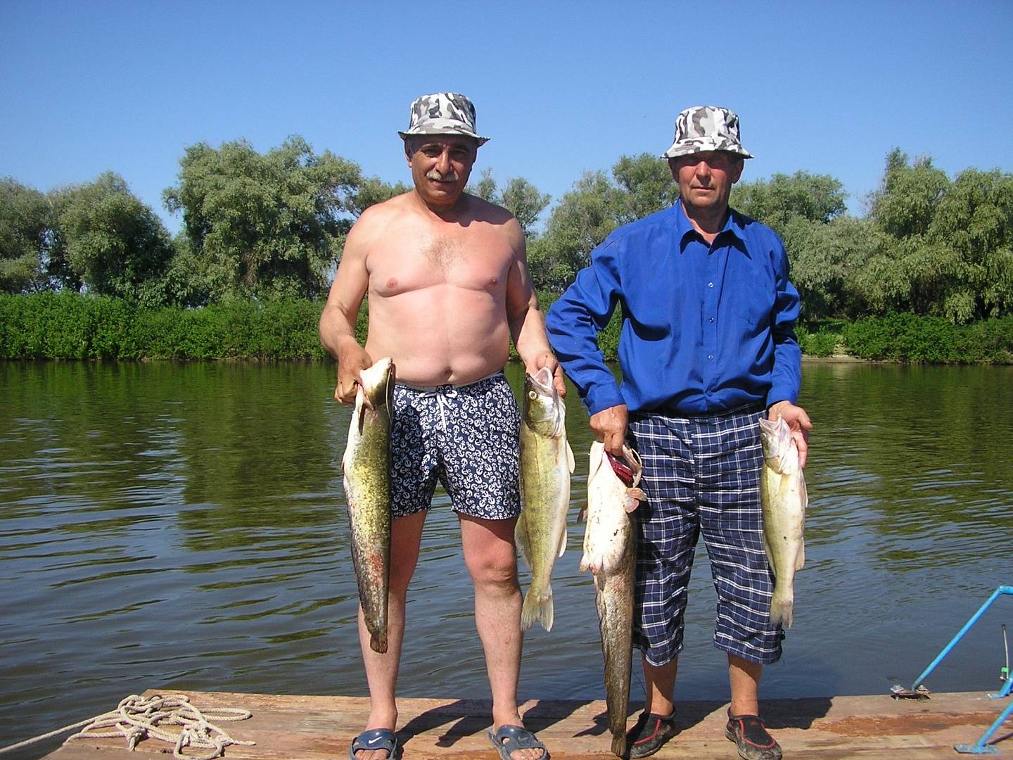 Рыбалка в курганской области: вылов в реках и озёрах региона, рыбалка на платных базах недалеко от кургана
