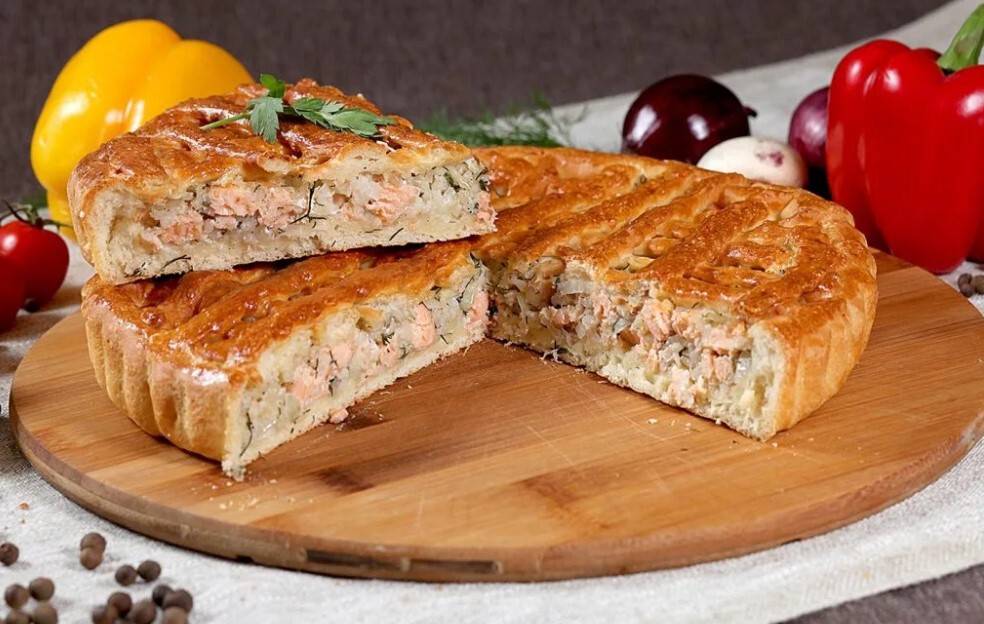 Пирог с рыбой в духовке — быстро и вкусно!